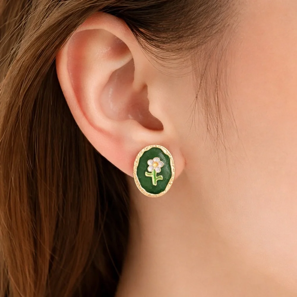 Vintage Style Daisy Stud Earrings | White Flower Green Enamel
